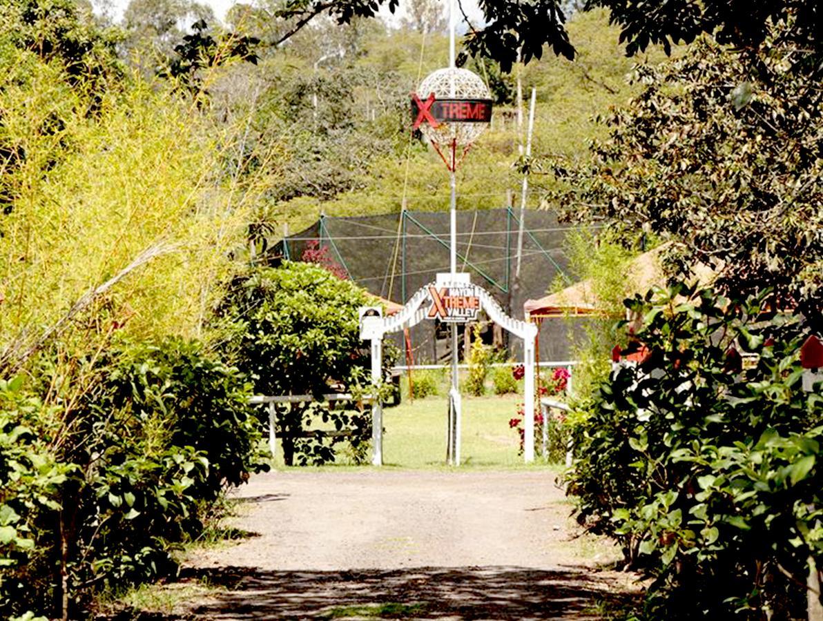 Nayon Xtreme Valley Hotel Quito Exterior photo