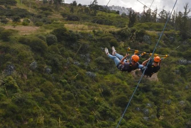 Nayon Xtreme Valley Hotel Quito Exterior photo